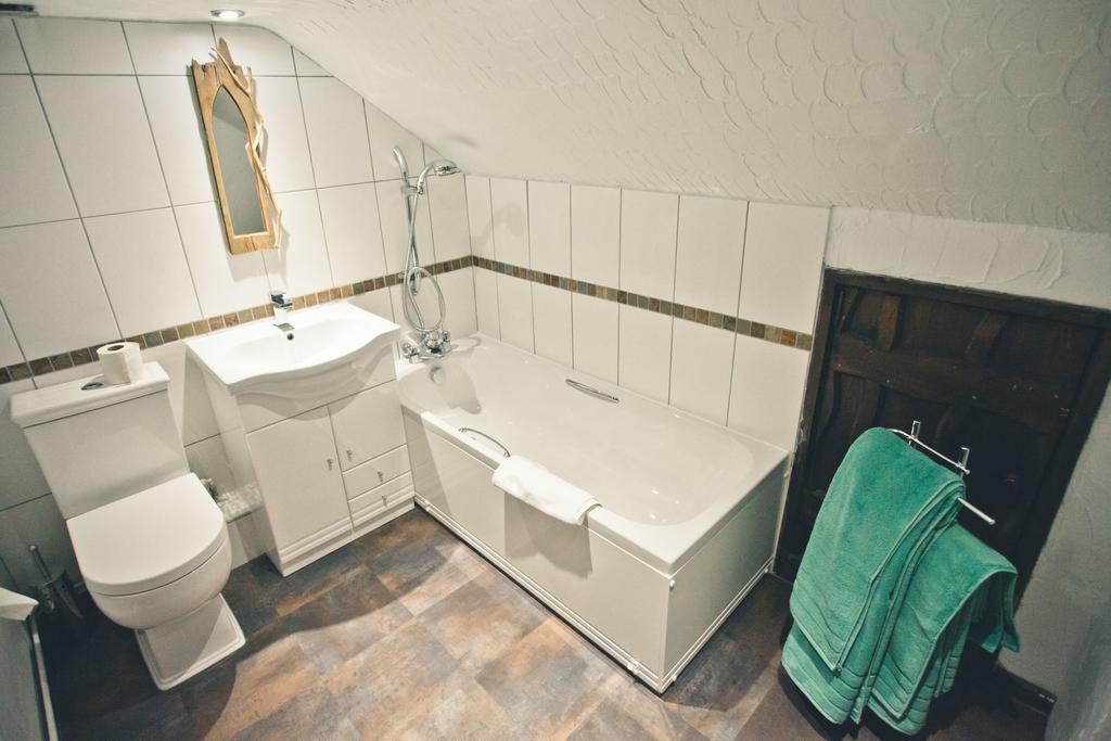 Old Church House Inn Newton Abbot Rom bilde