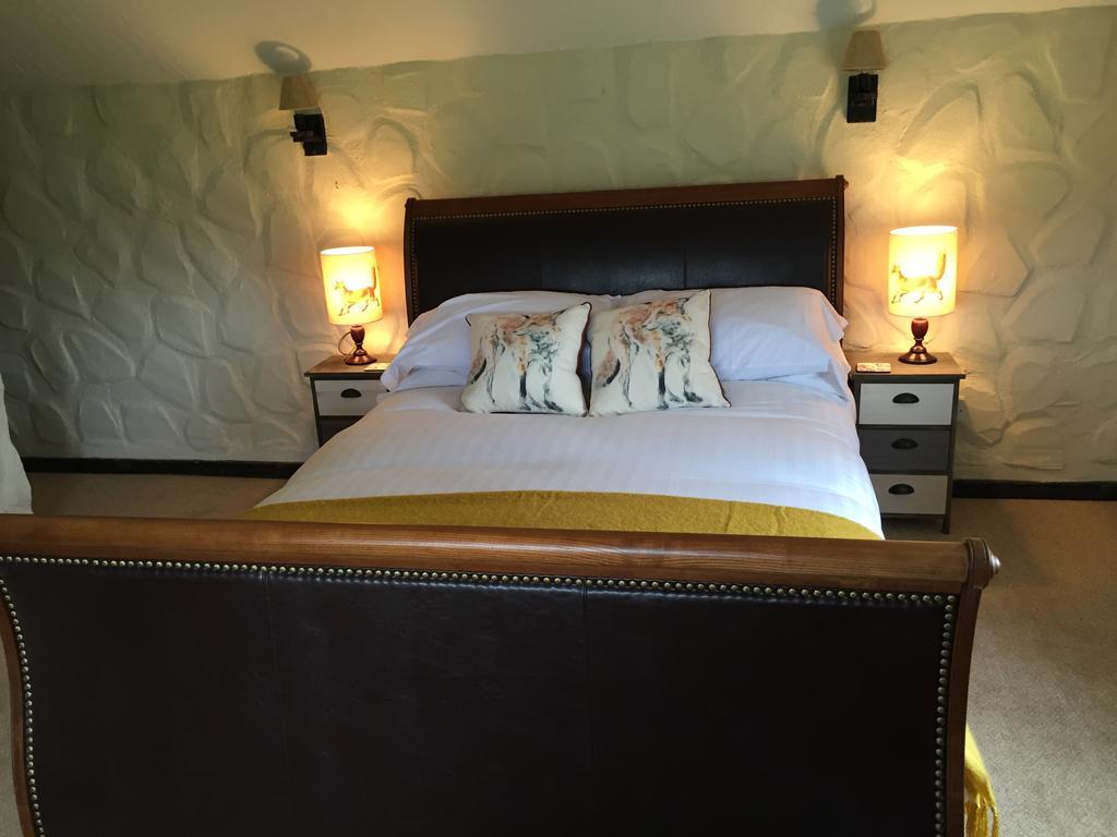 Old Church House Inn Newton Abbot Rom bilde